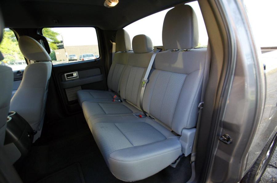  Ford F-150 4x4 SuperCrew 2011 года  (фото 8 из 37)